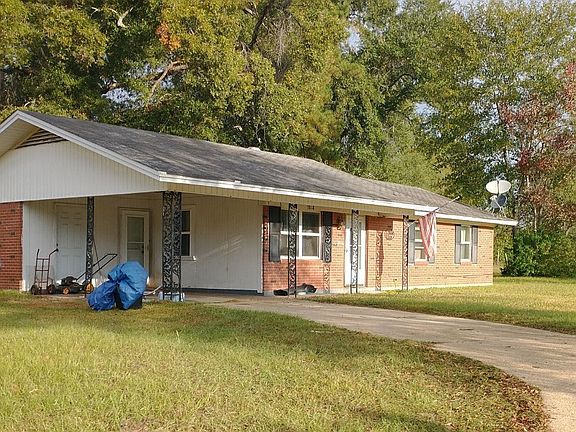 3rd image of 3818 Brewton Dr