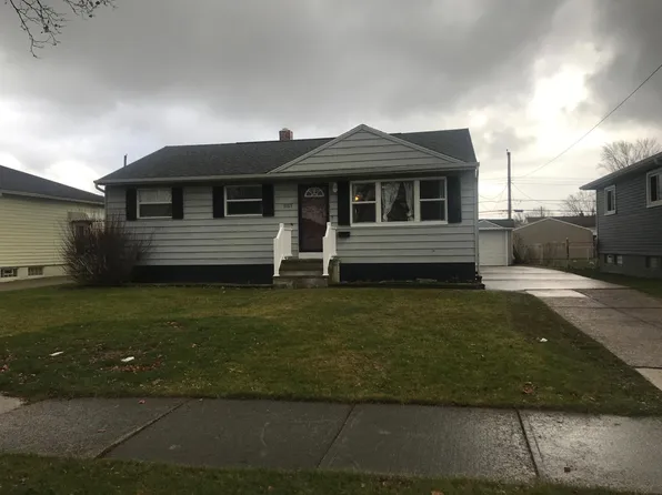 15375 Holland Rd, Brookpark, OH 44142