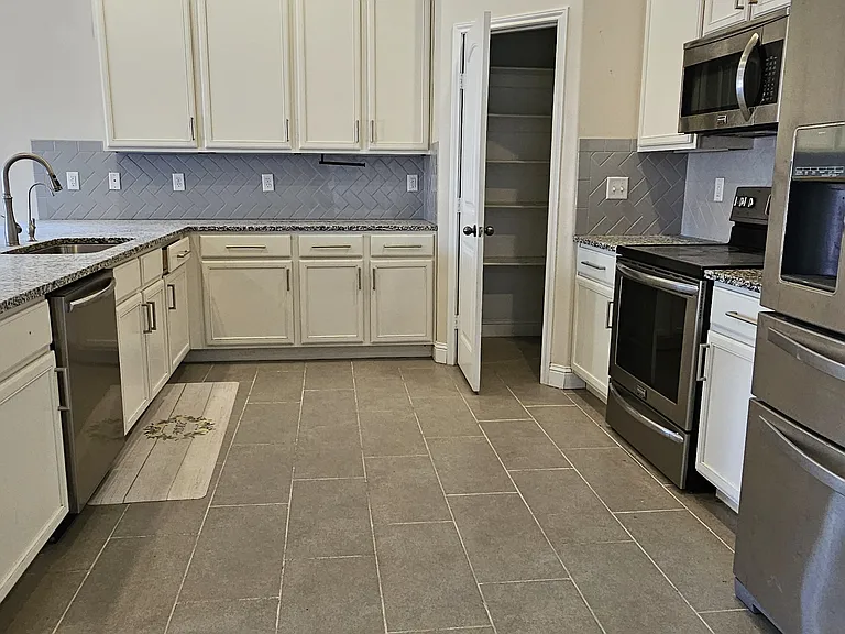 6904 Redbud Ct — Photo 6