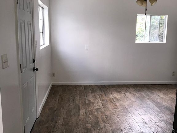 5th image of 1406 W 106th St
