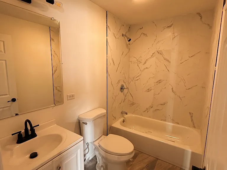 1500 Luttrell St #7 — Photo 6