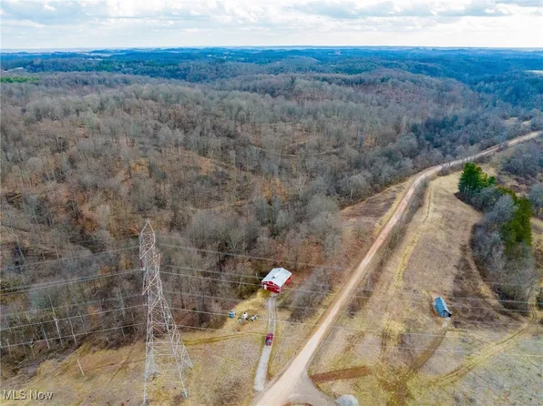 3500 Dixon Ridge Rd, Macksburg, OH 45746