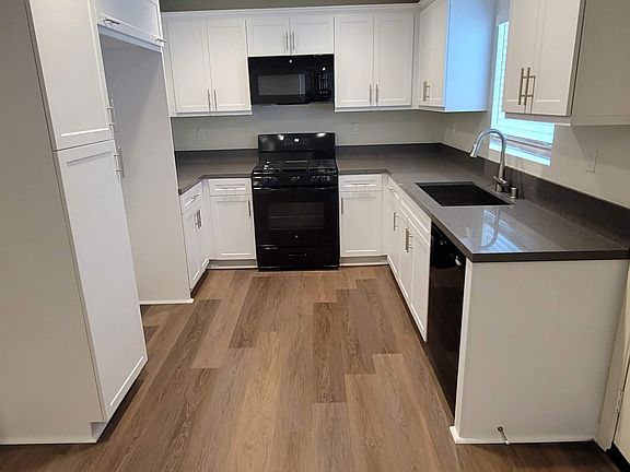 5th image of 2253 Chestnut St