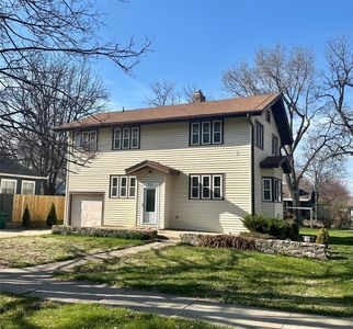 415 E Jefferson St, Winterset, IA, 50273