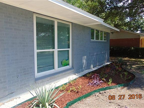 3rd image of 3161 Colchester Dr