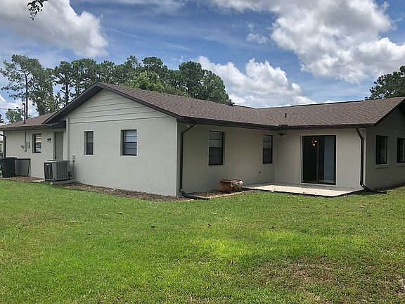 3rd image of 32 Berkshire Ln