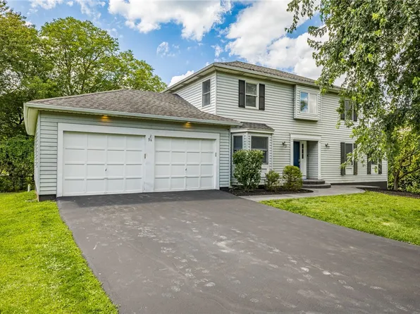 36 Pebble Creek Ln, Pittsford, NY 14534