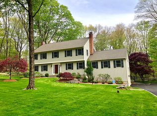 141 Indian Cave Rd, Ridgefield, CT 06877
