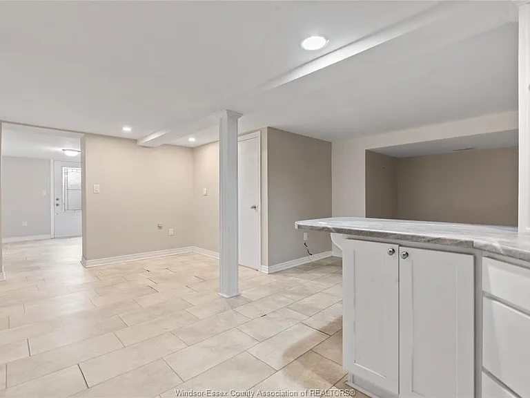 282 Rossini Blvd #LOWER — Photo 12