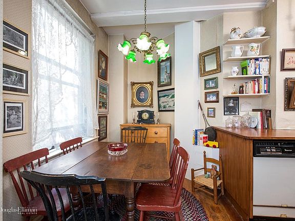 4th image of 1415 Lexington Ave #3F