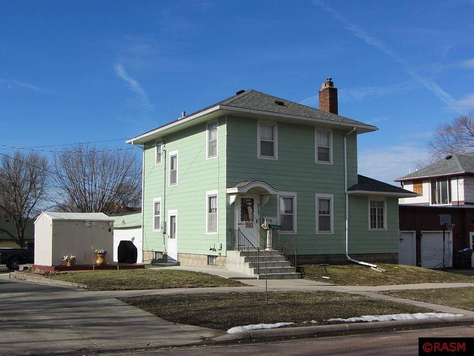 1st image of 517 E Rock St