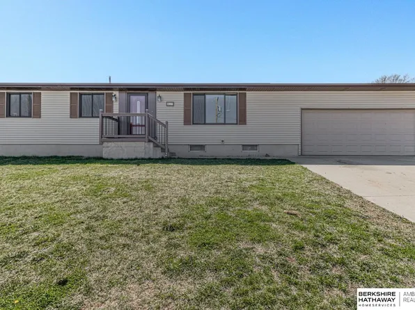 617 Ann St, Howells, NE 68641