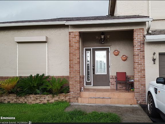 2nd image of 14126 Langley Pl