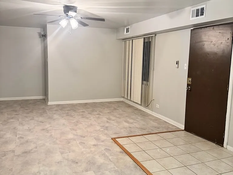 3632 S King Dr — Photo 9
