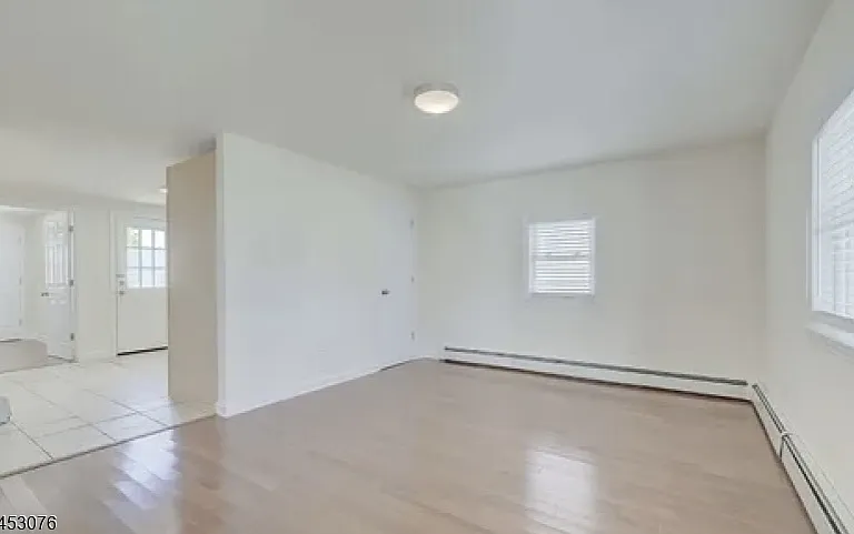 443 Downer St — Photo 5