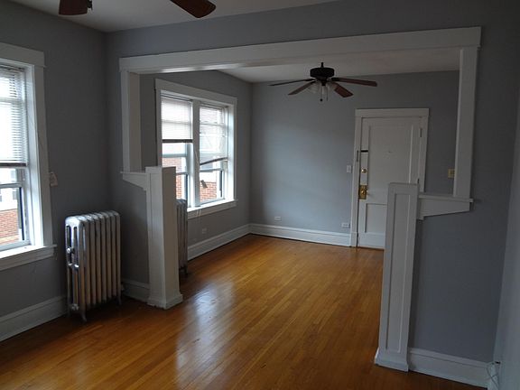 2nd image of 4848 W Hutchinson St APT 3C