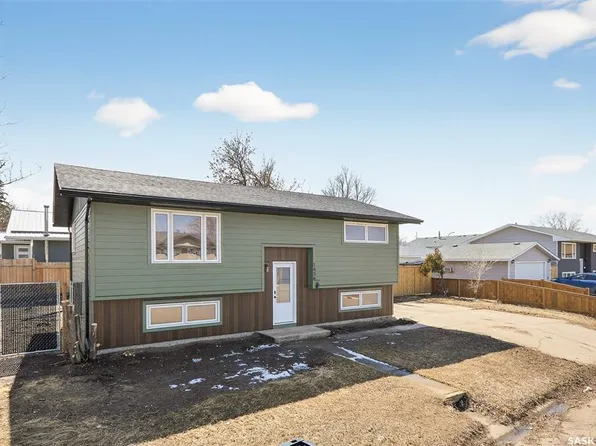 1438 Sioux CRESCENT, Moose Jaw, SK S6H 7H6