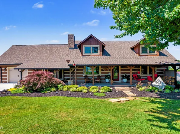 1116 Lake Ridge Dr, Dandridge, TN 37725
