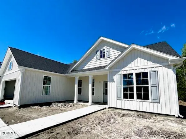 682 Poppleton Drive, Hampstead, NC 28443