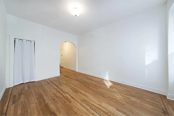 Sold by R New York | media 3