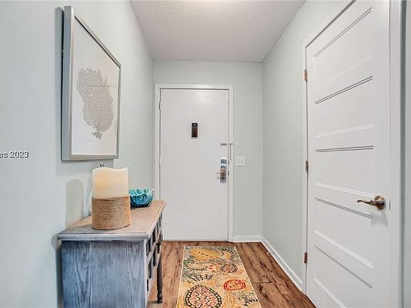 4th image of 15 Deallyon Ave APT 65