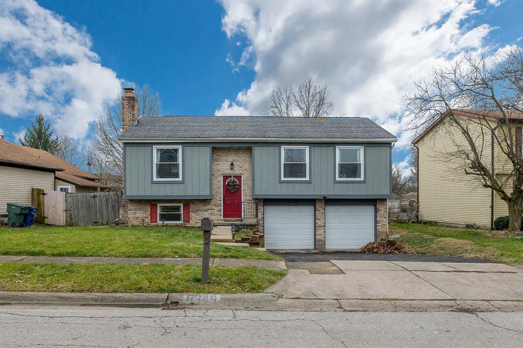 6349 Fence Row Ln photo 1