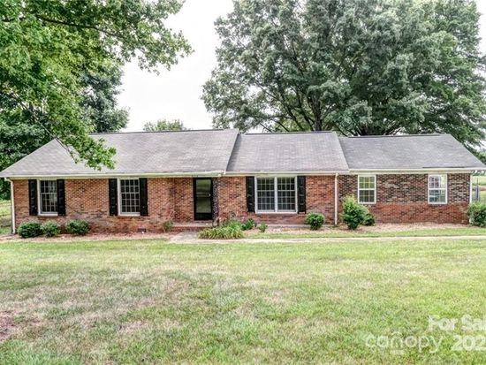 4716 Margaret Wallace Rd, Matthews, NC 28105