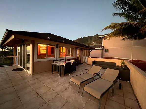 523 Kualau St, Wailuku, HI 96793