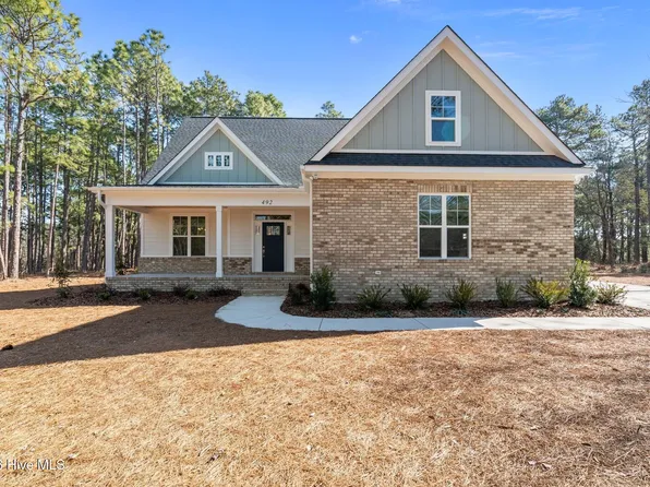 492 Longleaf Drive, West End, NC 27376