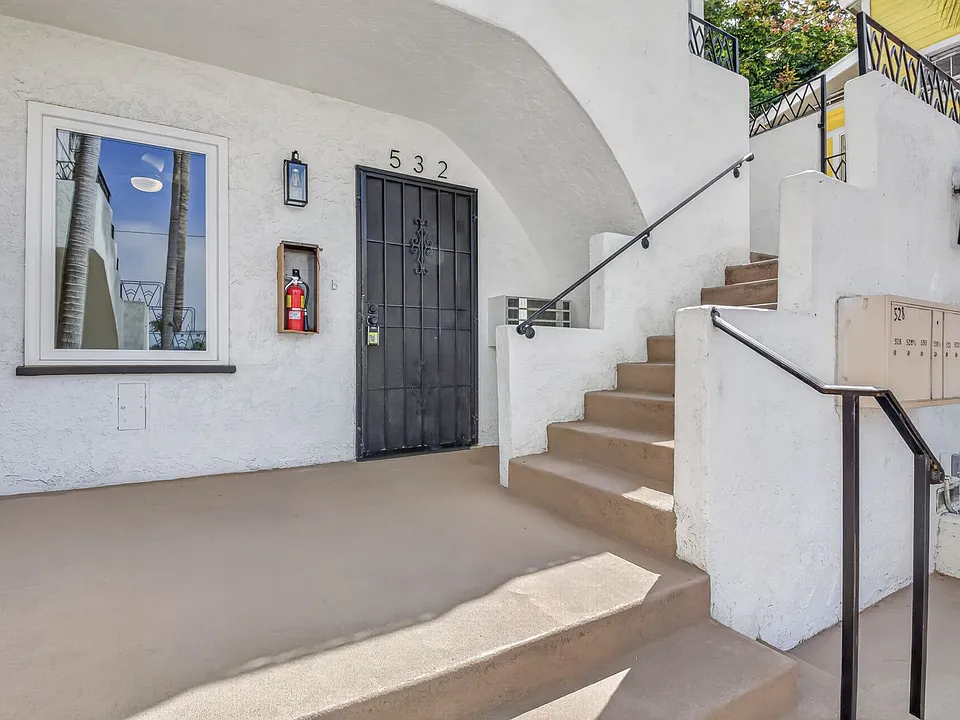 526 Lime Avenue