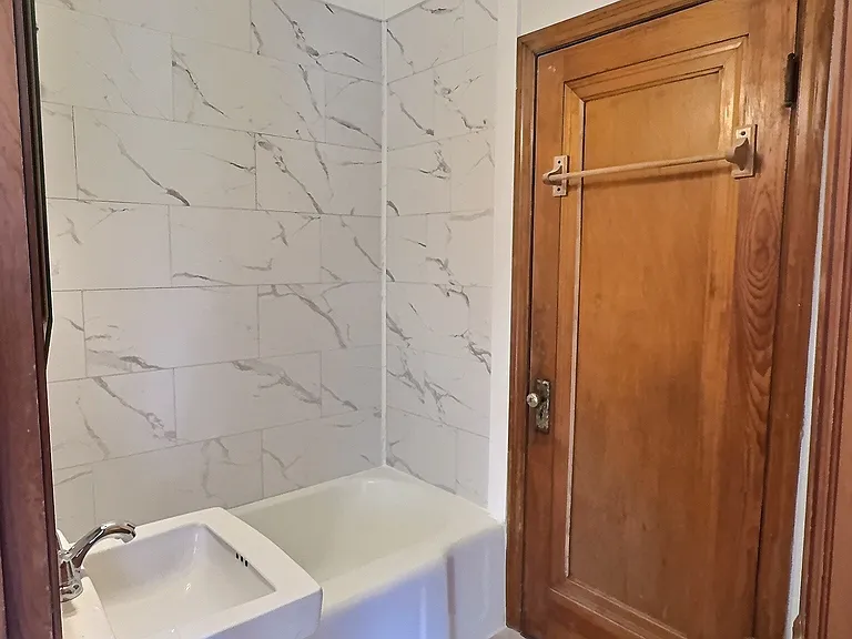 253 Garfield Ave #C — Photo 5