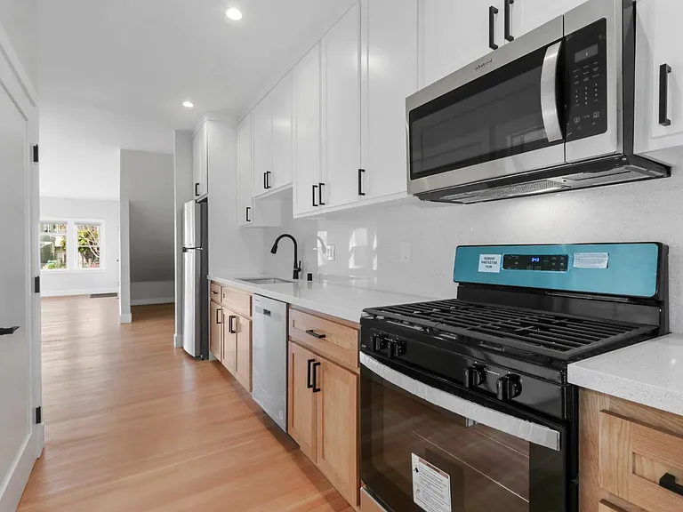 1720 U St #4 — Photo 31