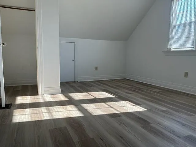 1216 W 31st St #B — Photo 7