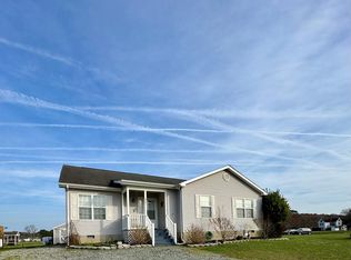 2201 Yardarm Dr, Greenbackville, VA 23356