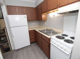 1524 38th St APT C, Rock Island, IL