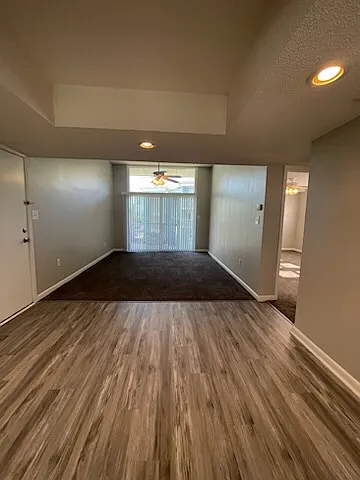 Somerset Oceanside Apartments — Photo 13