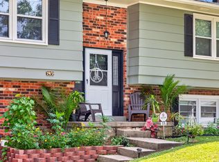 636 Squires Rd, Lexington, KY 40515
