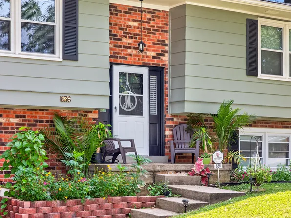 636 Squires Rd, Lexington, KY 40515