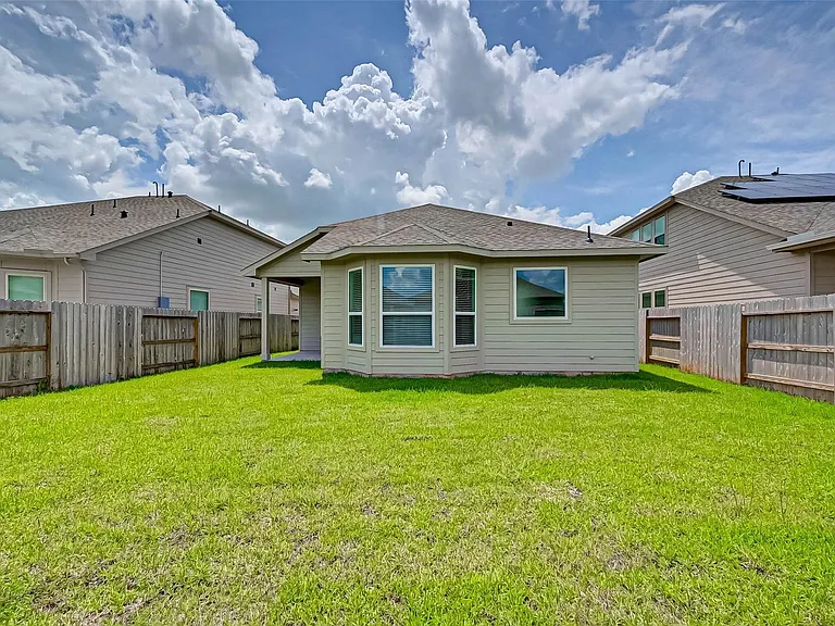 8022 Pinebrook Arbor Ct — Photo 41