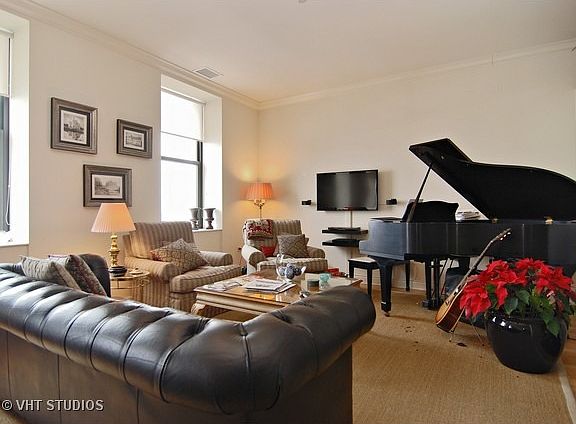 3rd image of 310 S Michigan Ave Unit 2202