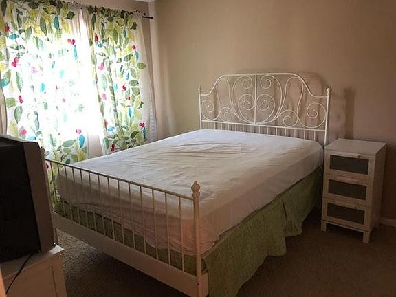 4th image of 1718 Merritt Cir