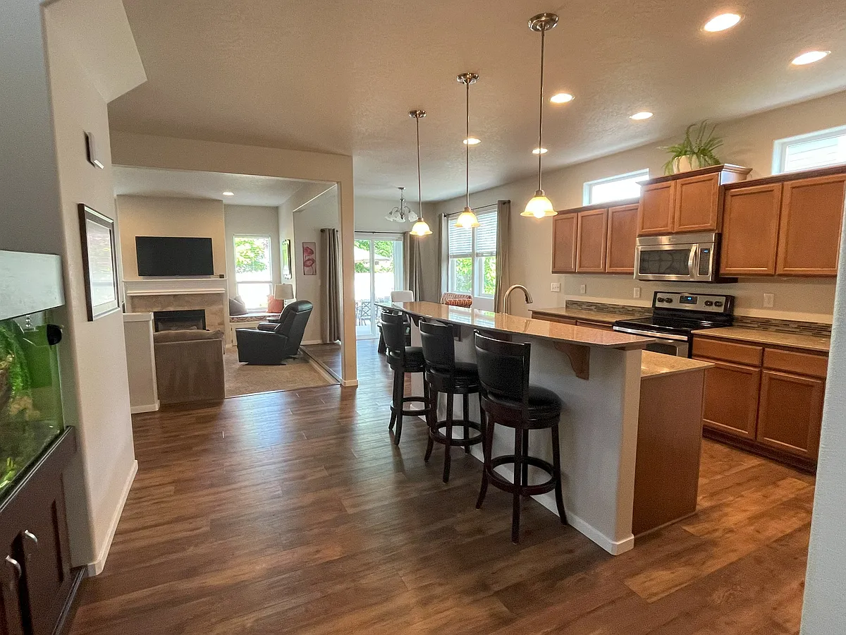 Building Photo - 5507 S Chaperon Peak Dr