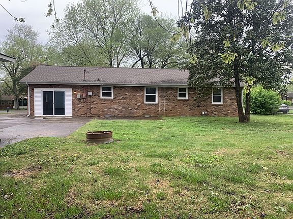 2nd image of 207 Maplewood Dr