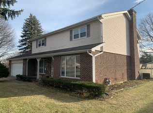 515 E Ridge Rd, Arlington Heights, IL 60004