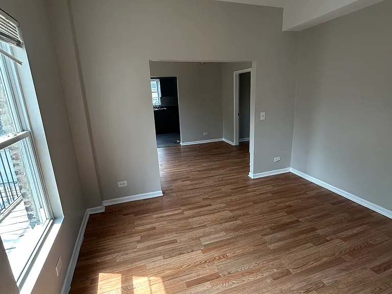 6620 S Saint Lawrence Ave #2R — Photo 1