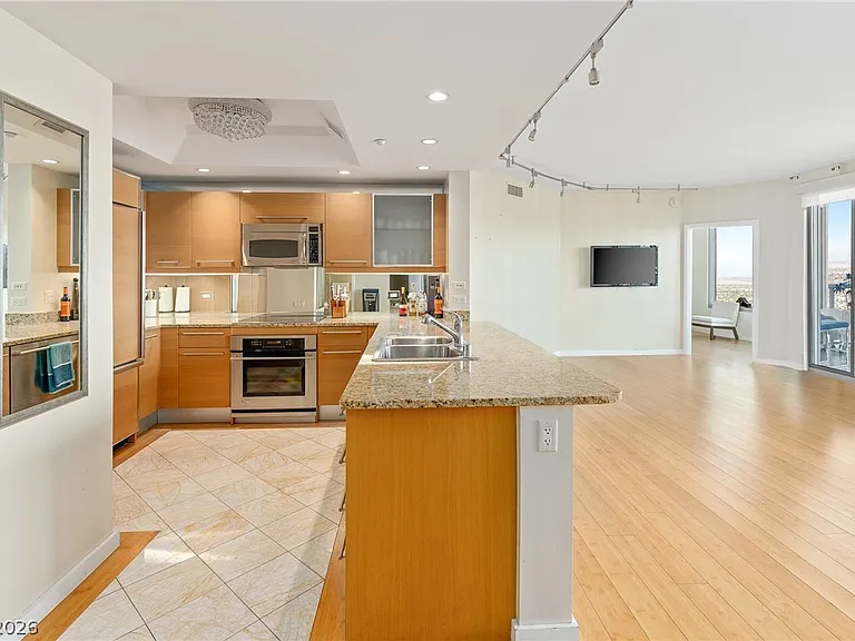 322 Karen Ave #4504 — Photo 12