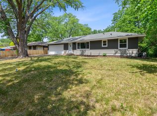 847 Woody Ln NW, Coon Rapids, MN 55448