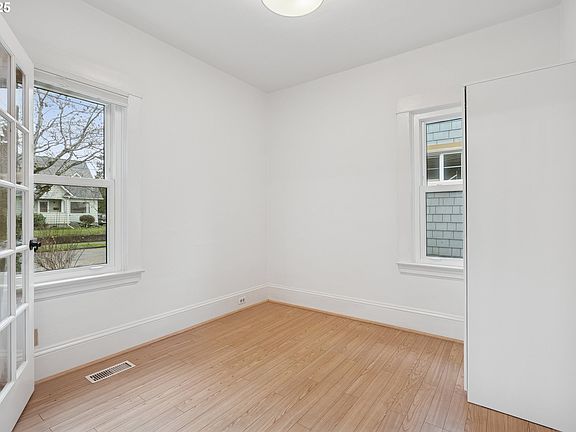 5th image of 7521 N Jersey St