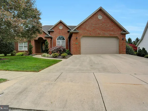 2476 Glime Dr, Mechanicsburg, PA 17055