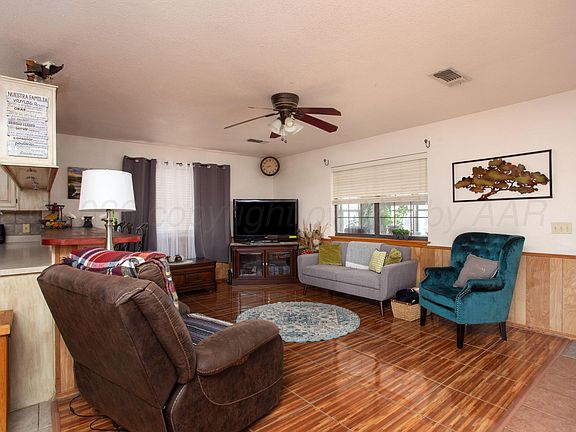 5th image of 3570 Mack Rd